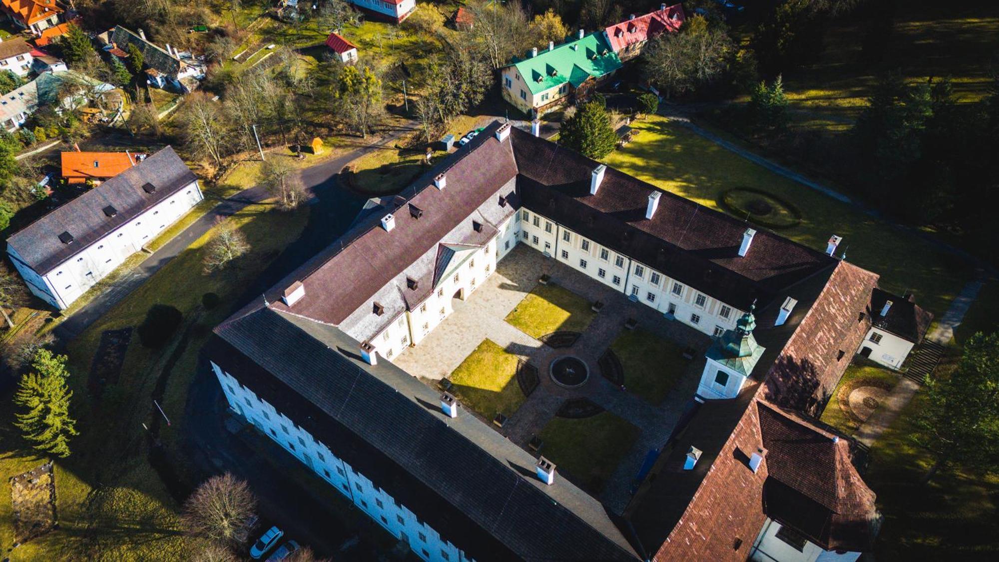 Sovi Dom- Historicke Apartmany Z 19 Storocia, 4Km Od Banskej Stiavnice Svaty Anton Екстер'єр фото