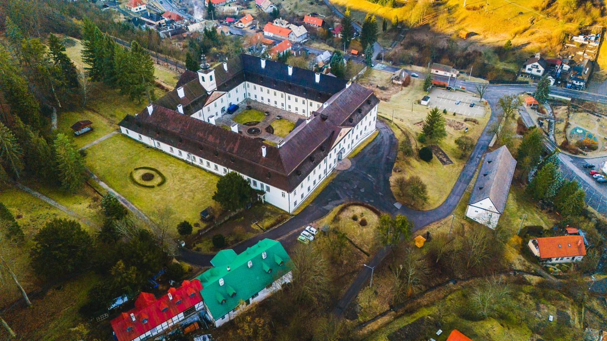 Sovi Dom- Historicke Apartmany Z 19 Storocia, 4Km Od Banskej Stiavnice Svaty Anton Екстер'єр фото