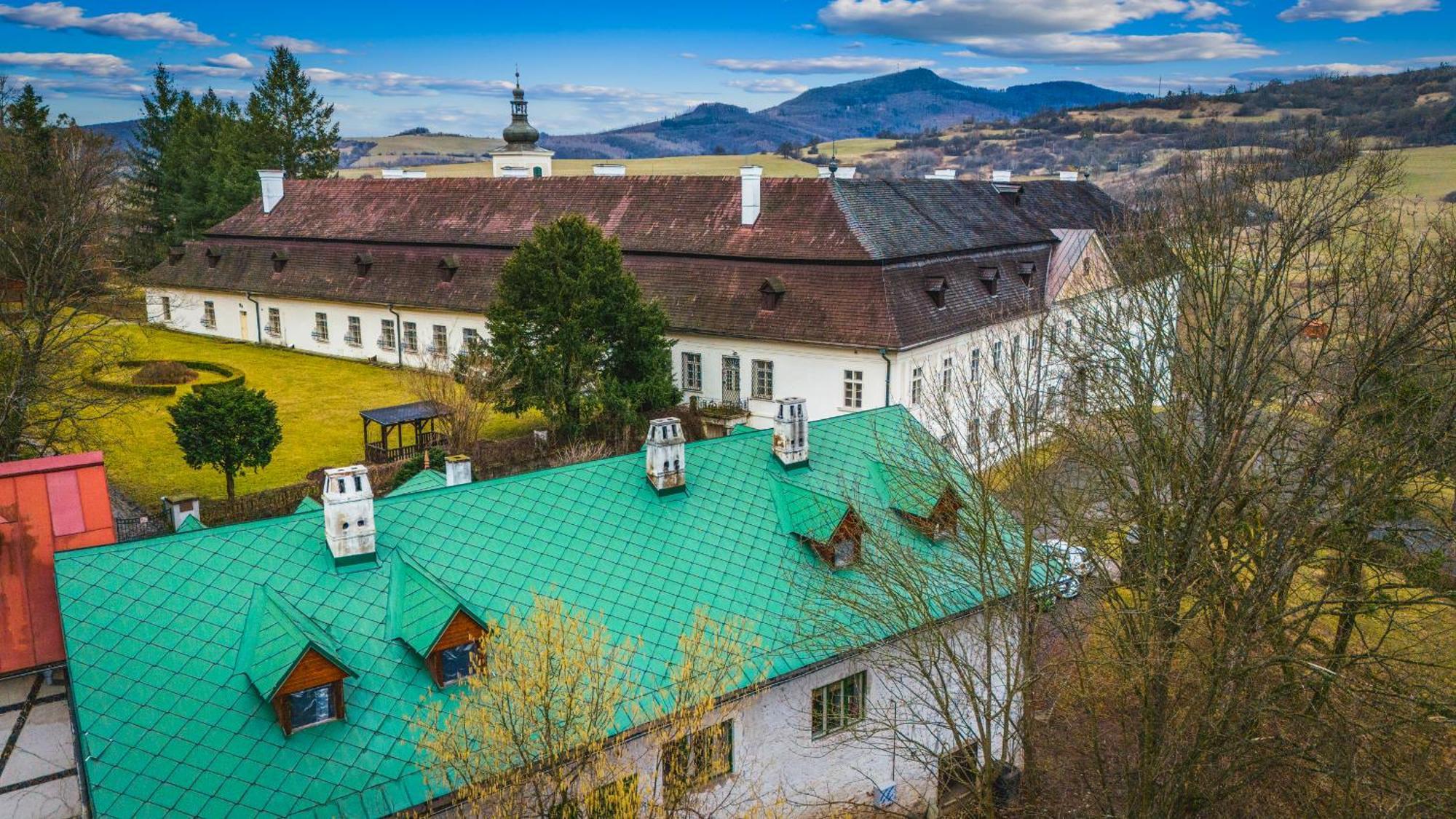 Sovi Dom- Historicke Apartmany Z 19 Storocia, 4Km Od Banskej Stiavnice Svaty Anton Екстер'єр фото