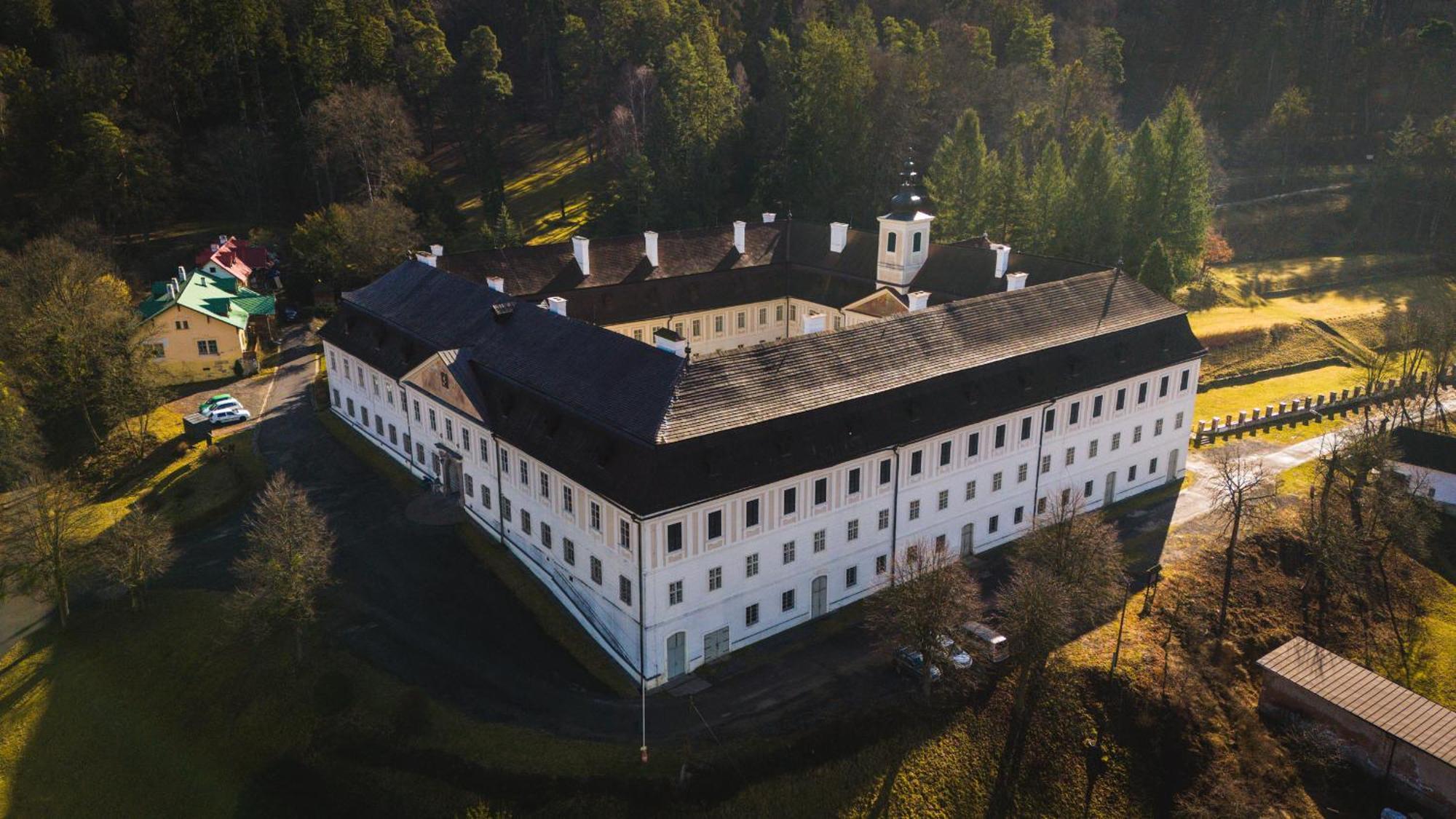 Sovi Dom- Historicke Apartmany Z 19 Storocia, 4Km Od Banskej Stiavnice Svaty Anton Екстер'єр фото